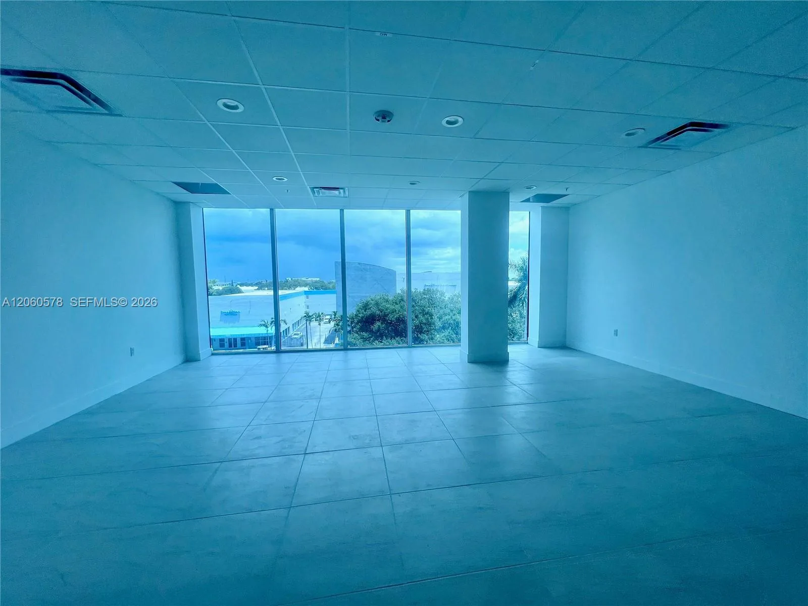 10450 NW 33rd St # 302, Doral, FL 33172 photo 3