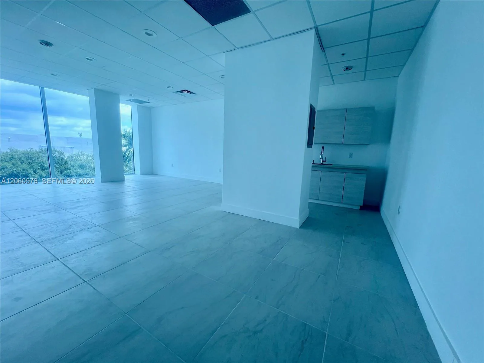 10450 NW 33rd St # 302, Doral, FL 33172 photo 5