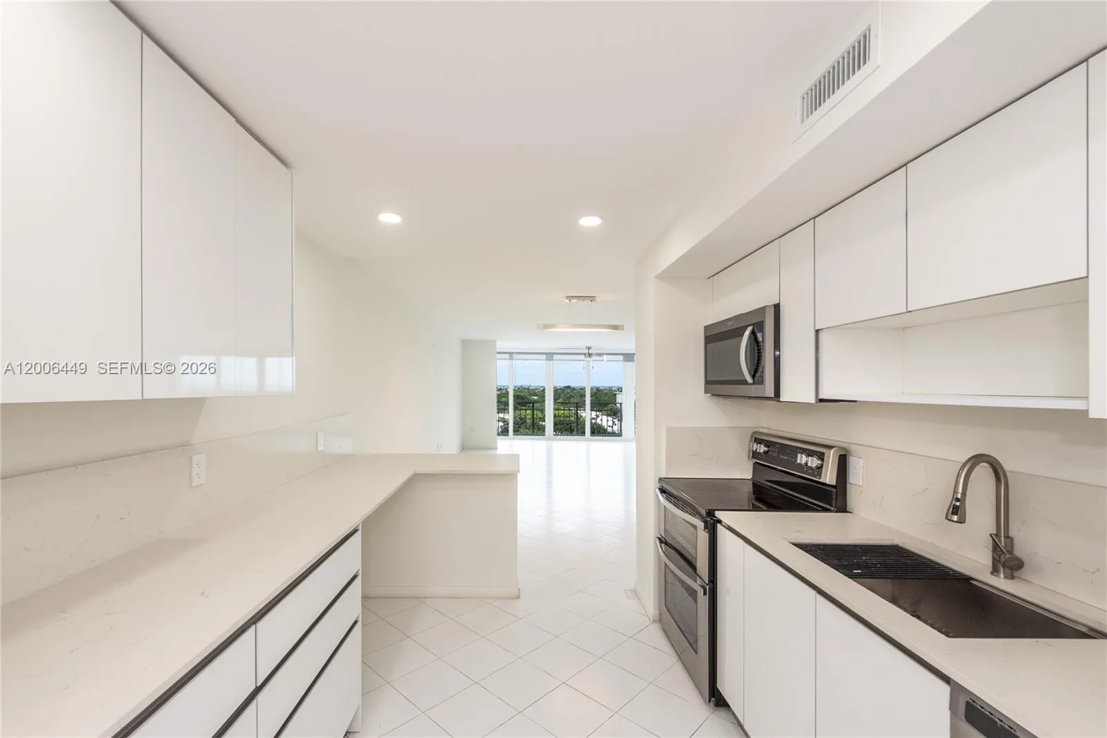 600 Grapetree Dr # 8FS, Key Biscayne, FL 33149 photo 10
