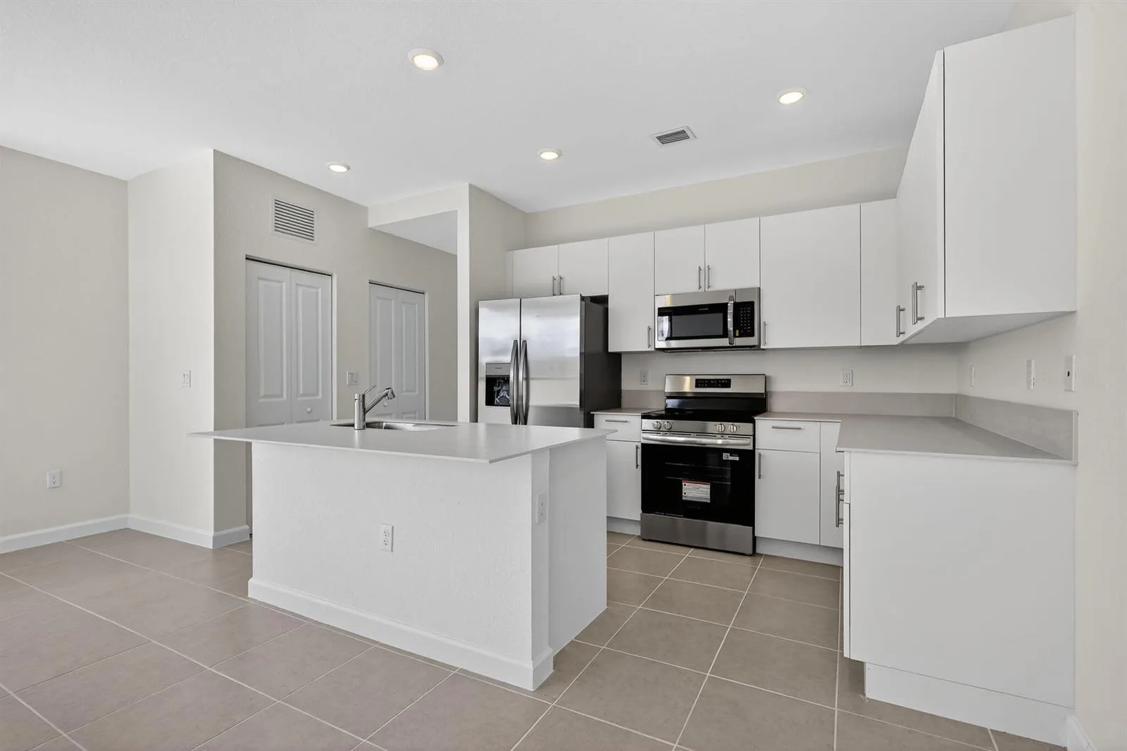 13865 SW 261st Street, FL 33032 photo 5