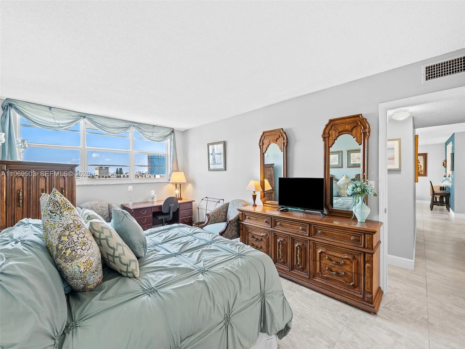 401 NE 14th Ave # 808, Hallandale Beach, FL 33009 photo 12