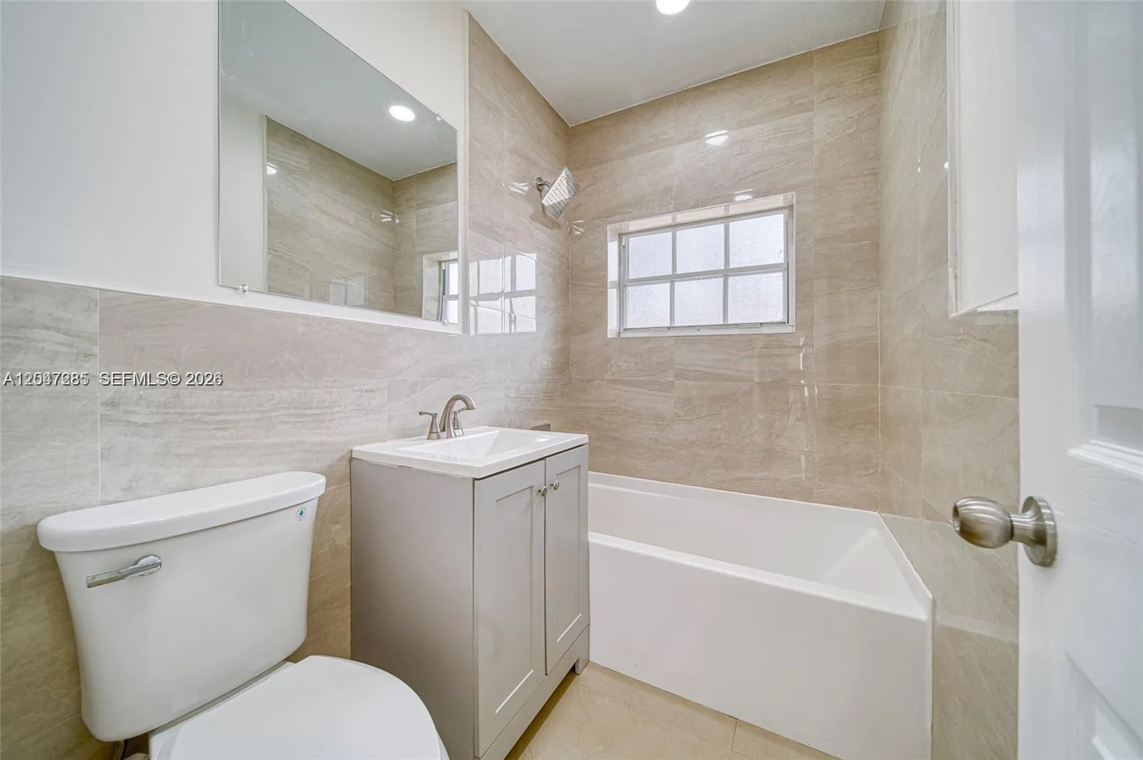 1747 NW 40th St # 1747, Miami, FL 33142 photo 9