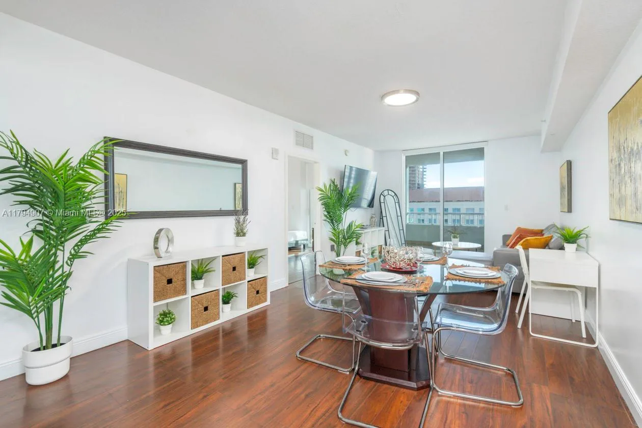 170 SE 14th St # 1905, Miami, FL 33131 photo 10