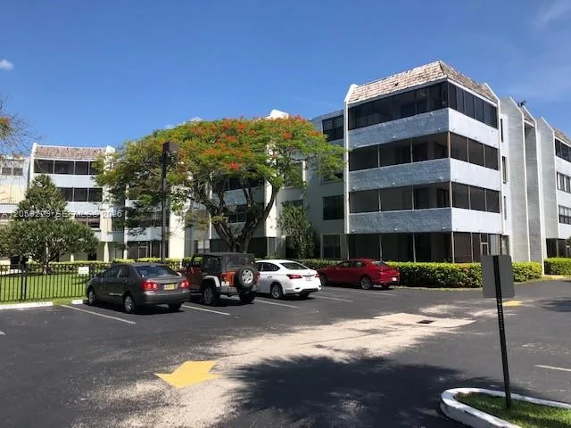 10852 N Kendall Dr # 316, Miami, FL 33176 photo 9