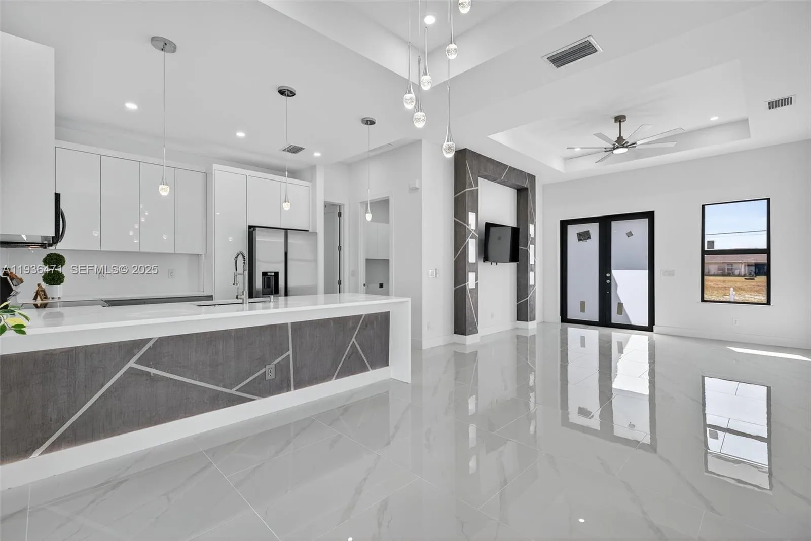 2325 NW 25 Lane, Cape Coral, FL 33993 photo 3