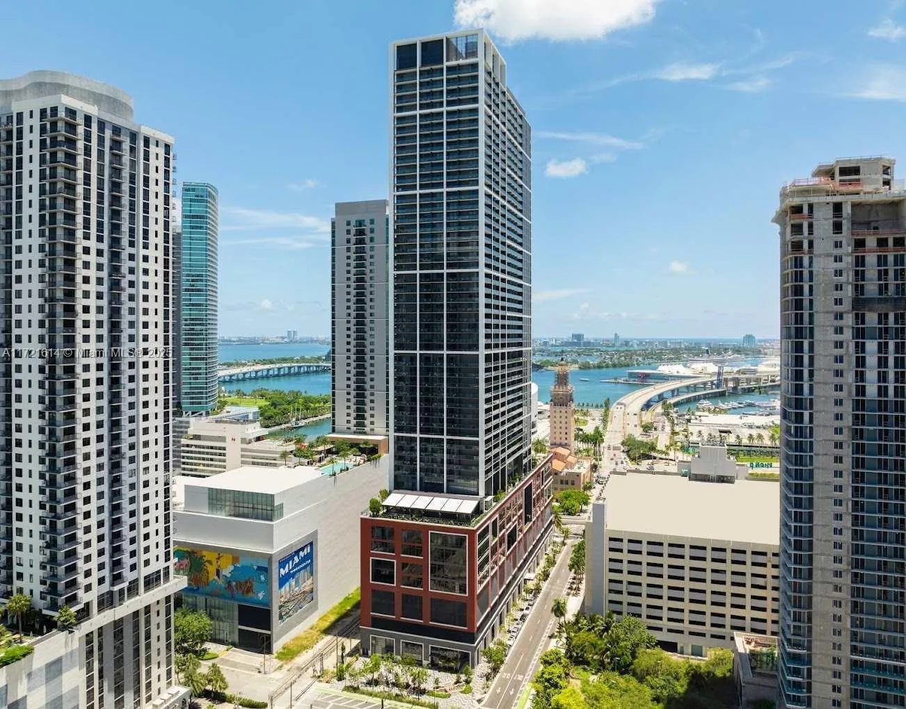 159 NE 6 # 3912, Miami, FL 33132 photo 2