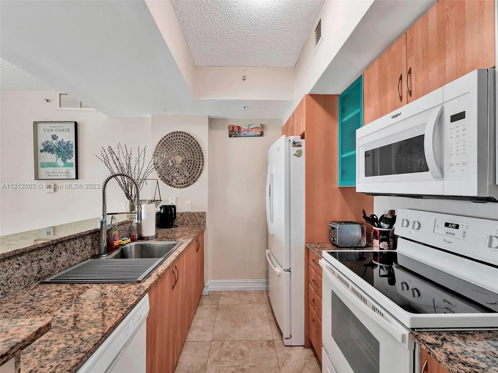 17555 Atlantic Blvd # 806, Sunny Isles Beach, FL 33160 photo 10