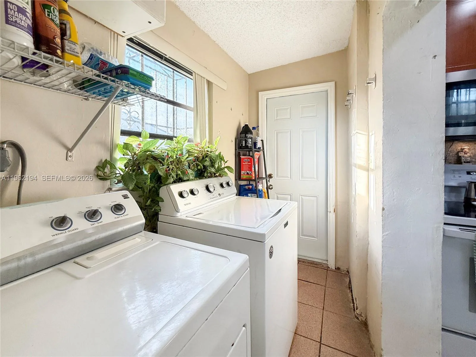 8891 SW 28th St, Miami, FL 33165 photo 8