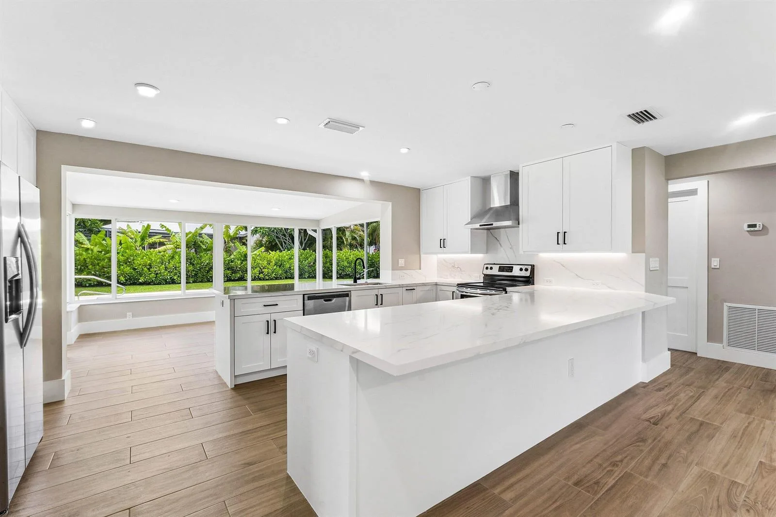 945 Westwind Drive, North Palm Beach, FL 33408
