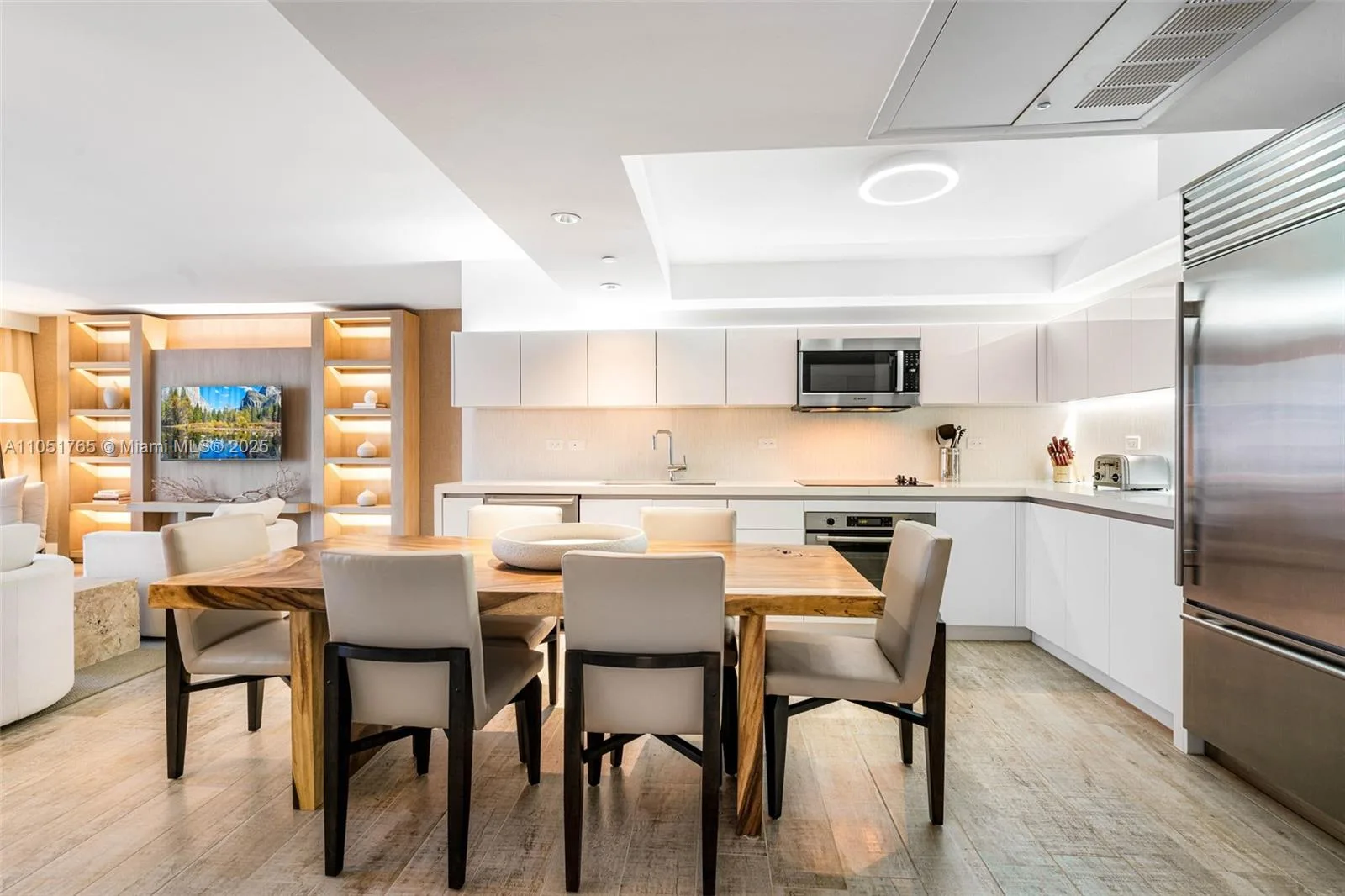 102 24th St # 1115, Miami Beach, FL 33139 photo 8