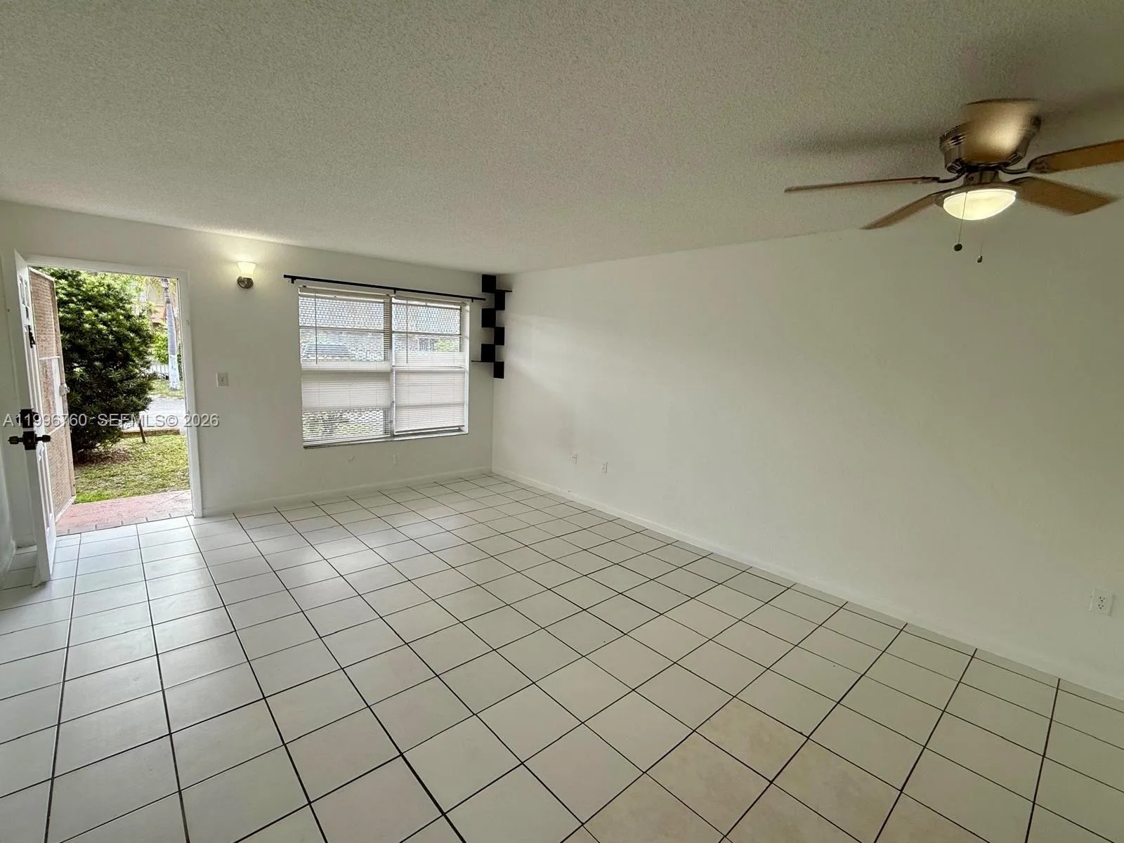 291 NW 177th St # C-107, Miami Gardens, FL 33169 photo 3
