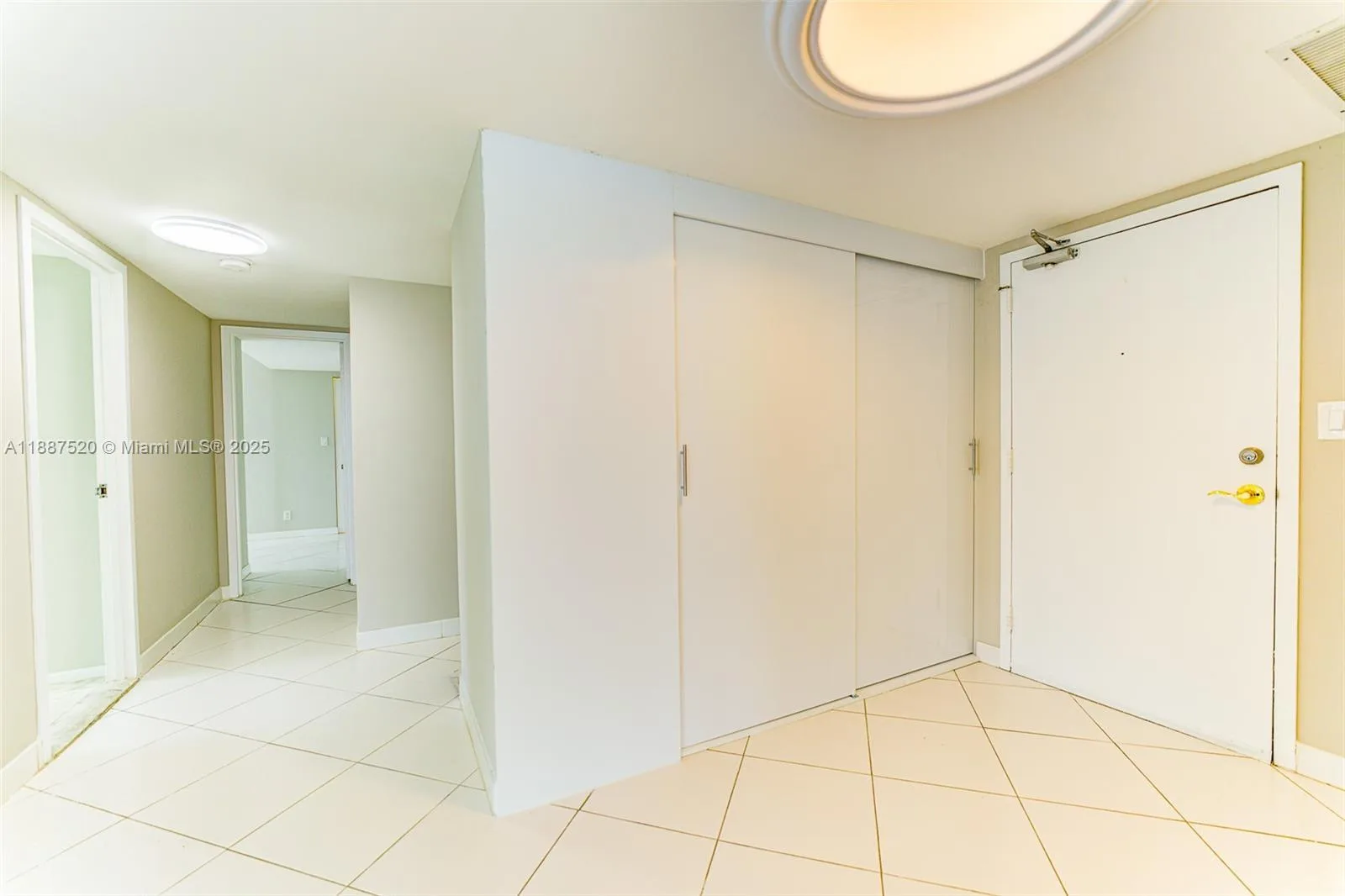 301 174th St # 618, Sunny Isles Beach, FL 33160 photo 13