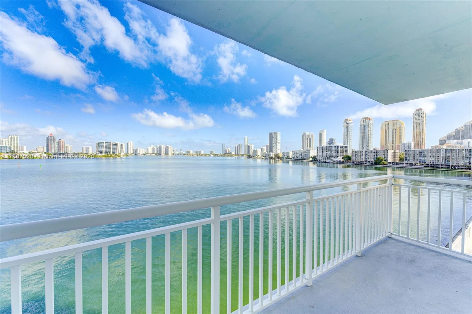 301 174th St # 618, Sunny Isles Beach, FL 33160 photo 8