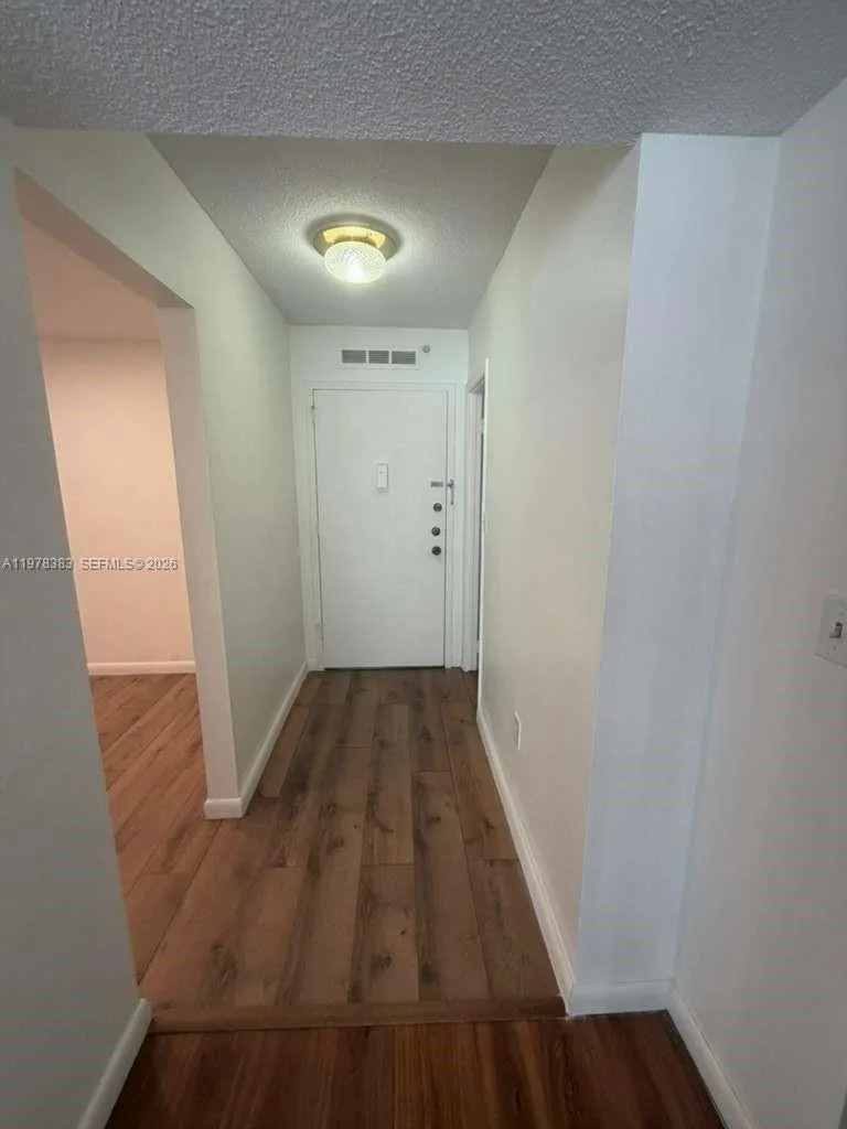 2780 NE 183rd St # 410, Aventura, FL 33160