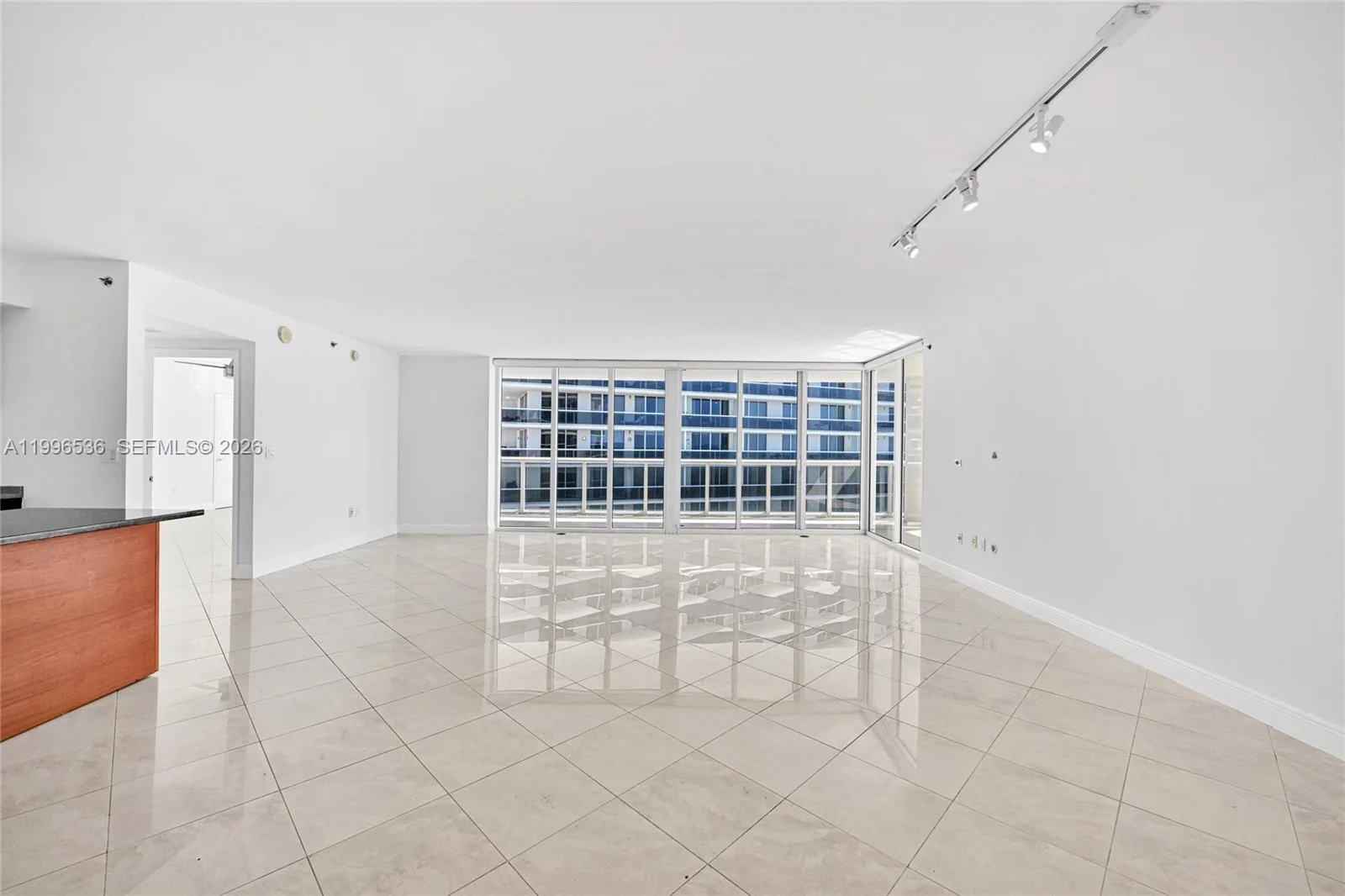 1850 S Ocean Dr # 3510, Hallandale Beach, FL 33009 photo 2