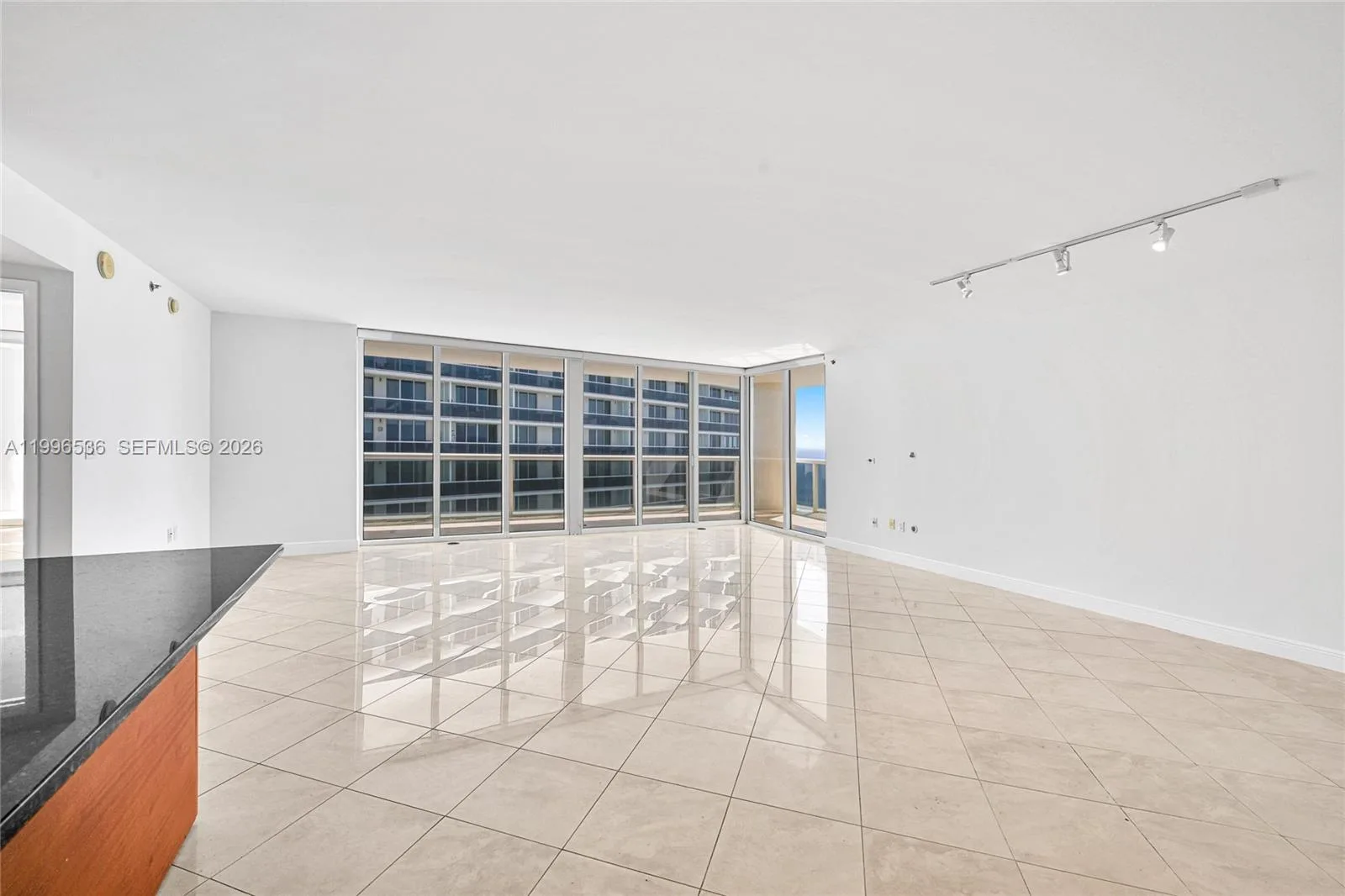 1850 S Ocean Dr # 3510, Hallandale Beach, FL 33009 photo 3