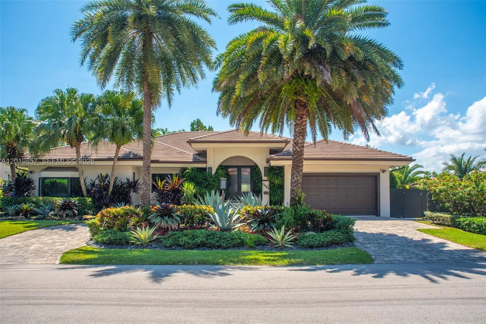 3444 NE 167th St, North Miami Beach, FL 33160