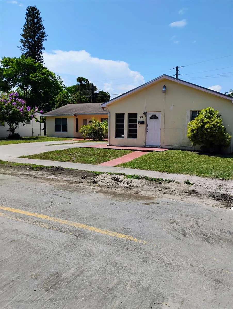 57 SE 12th Street # 57, Dania Beach, FL 33004