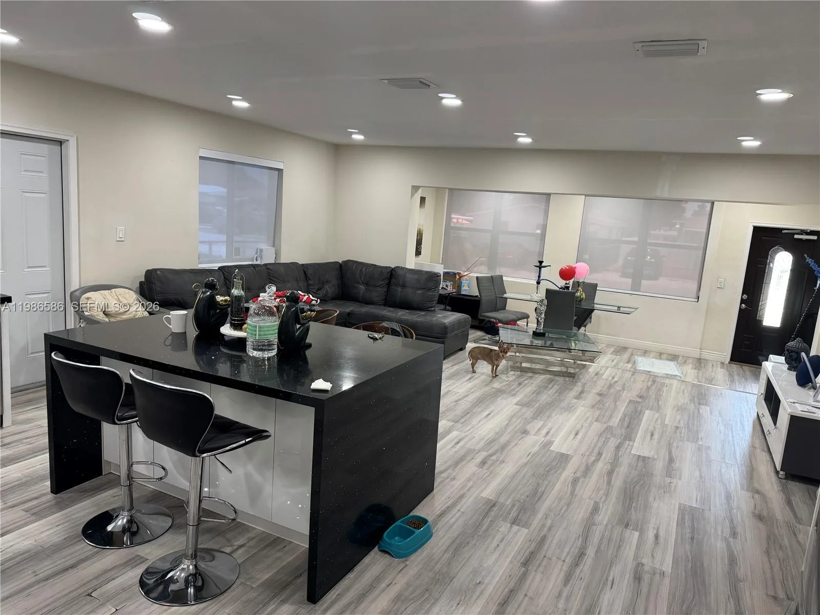 52 E 50th Pl, Hialeah, FL 33013 photo 4