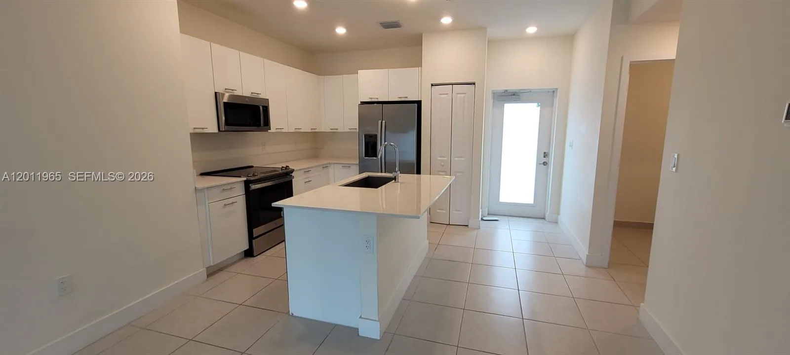 8001 NW 41st St # F-405, Doral, FL 33166