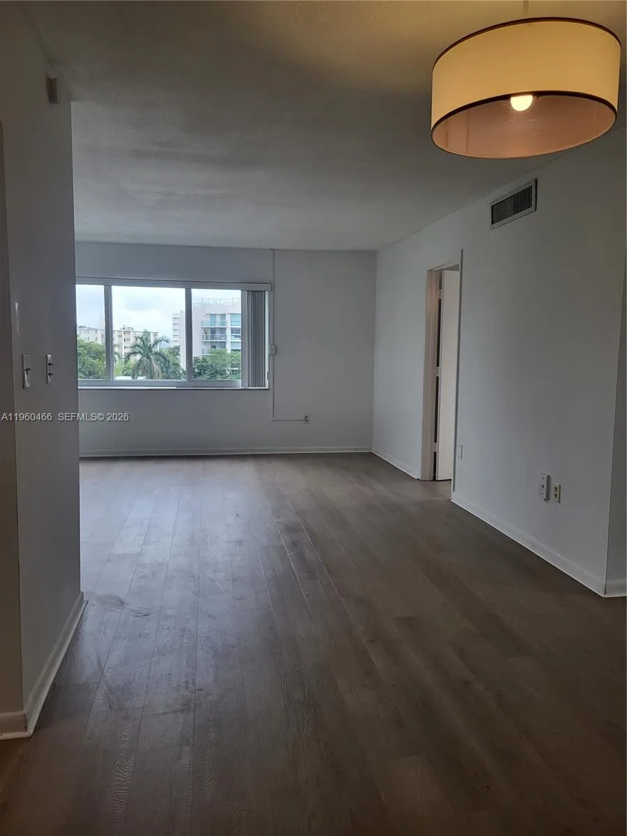 1020 94th St # 503, Bay Harbor Islands, FL 33154