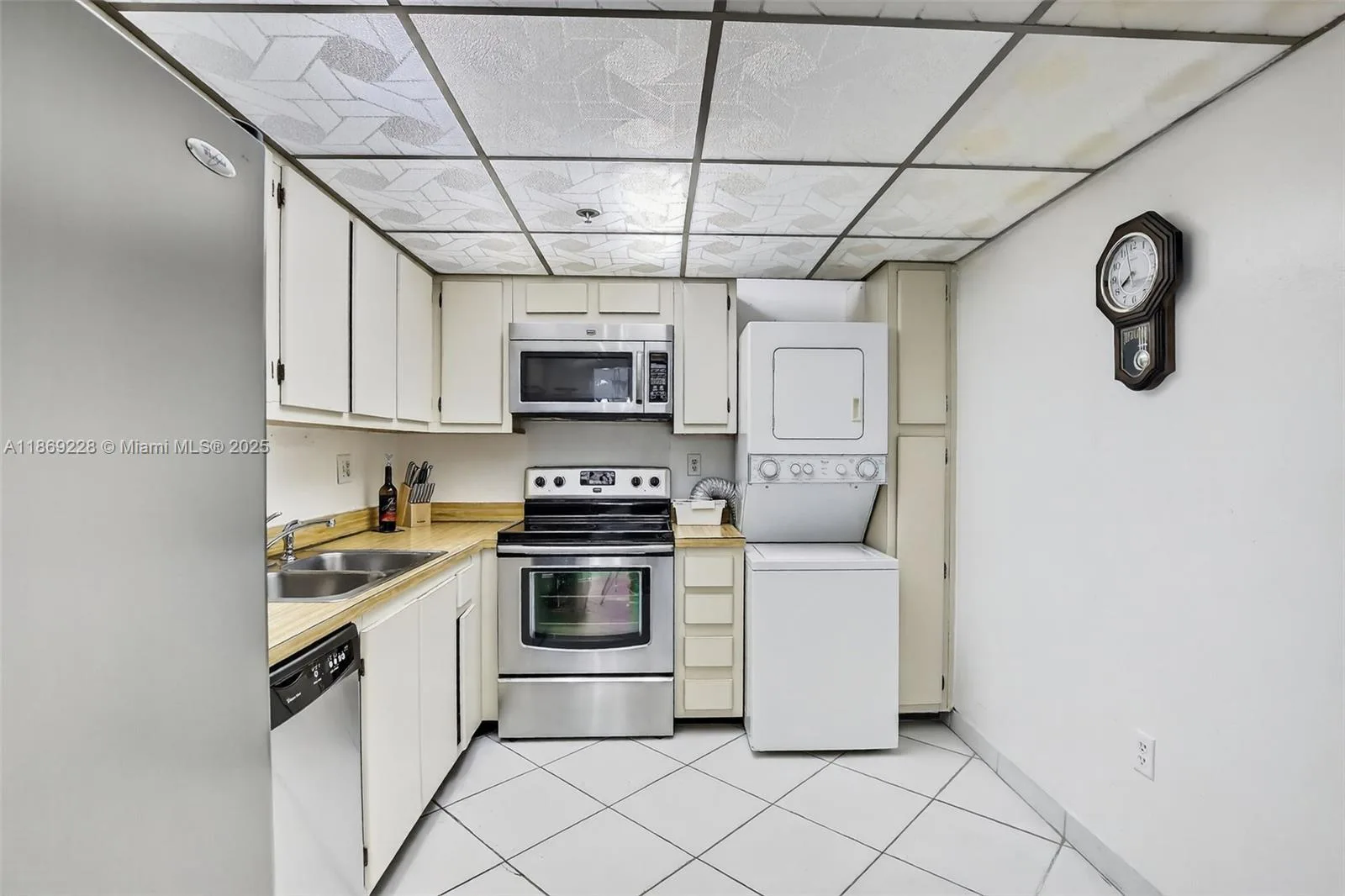 210 174th St # 1703, Sunny Isles Beach, FL 33160 photo 8