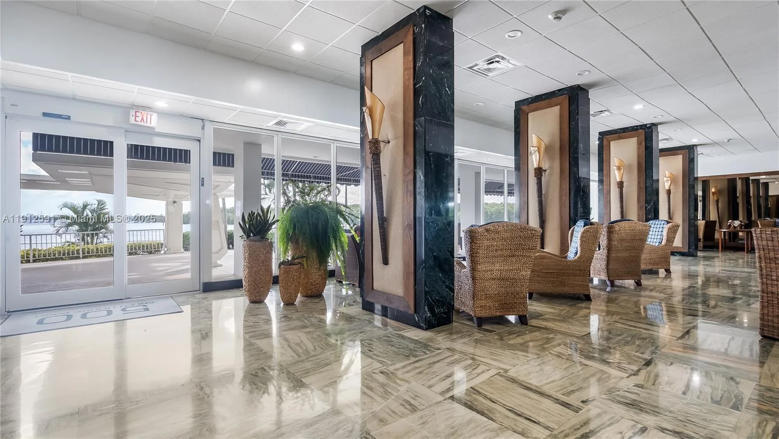 500 Bayview Dr # 117, Sunny Isles Beach, FL 33160 photo 3