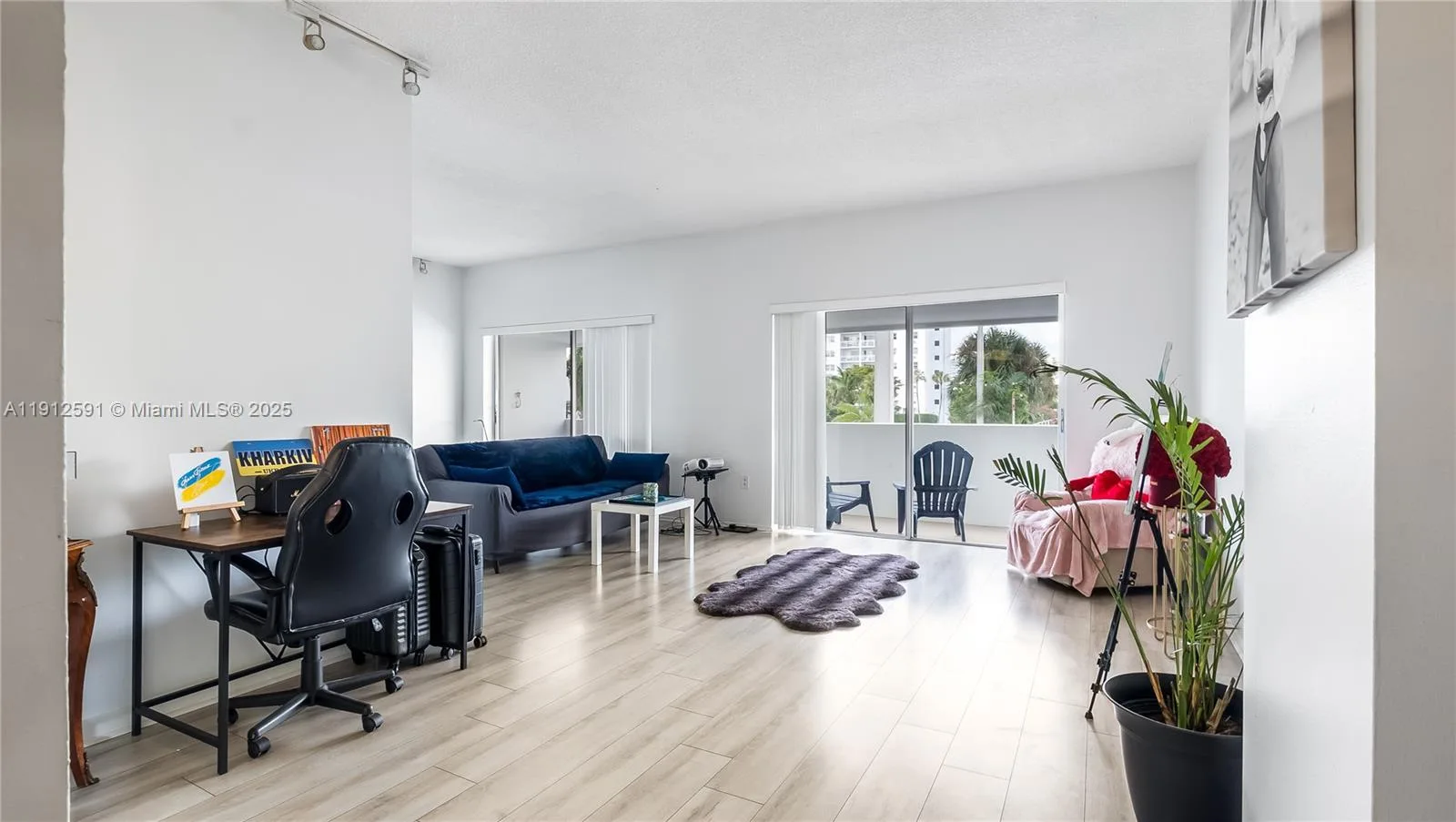 500 Bayview Dr # 117, Sunny Isles Beach, FL 33160 photo 9