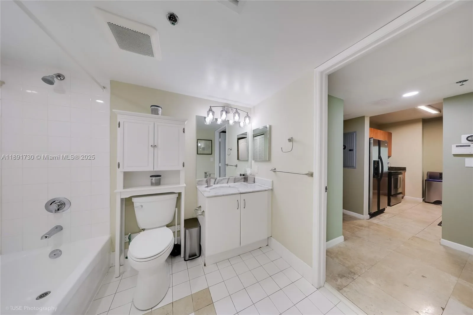 1200 Brickell Bay Dr # 3506, Miami, FL 33131 photo 9