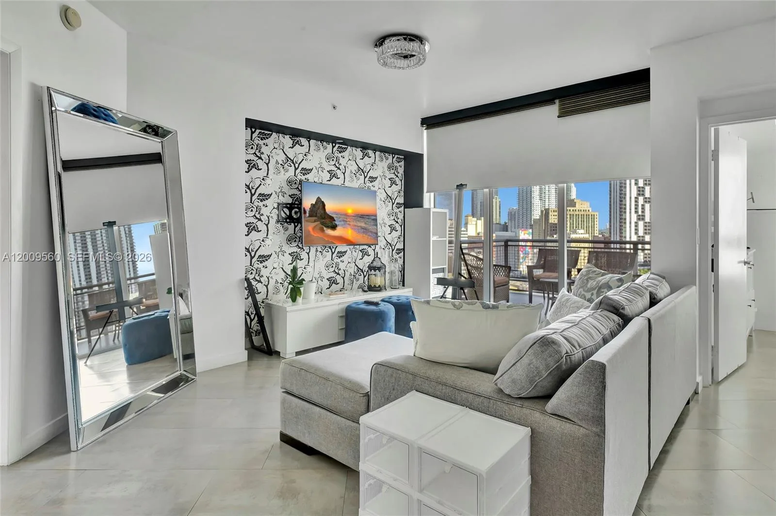 350 S Miami Ave # 1703, Miami, FL 33130