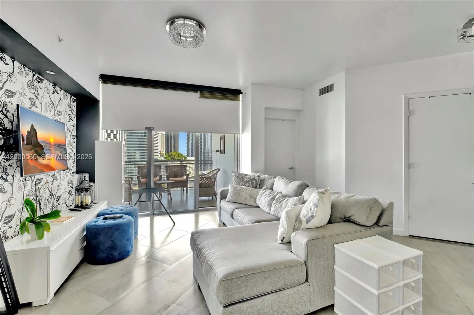 350 S Miami Ave # 1703, Miami, FL 33130 photo 2