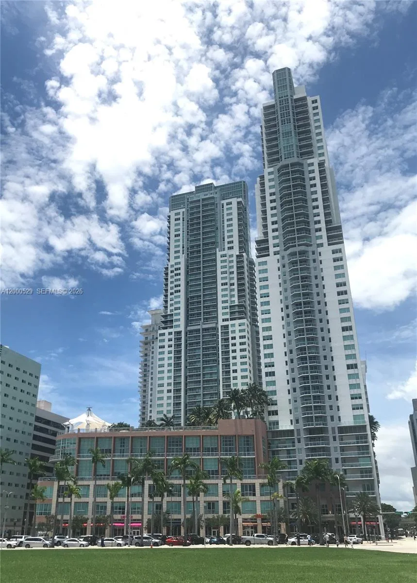 244 Biscayne Blvd # 2907, Miami, FL 33132