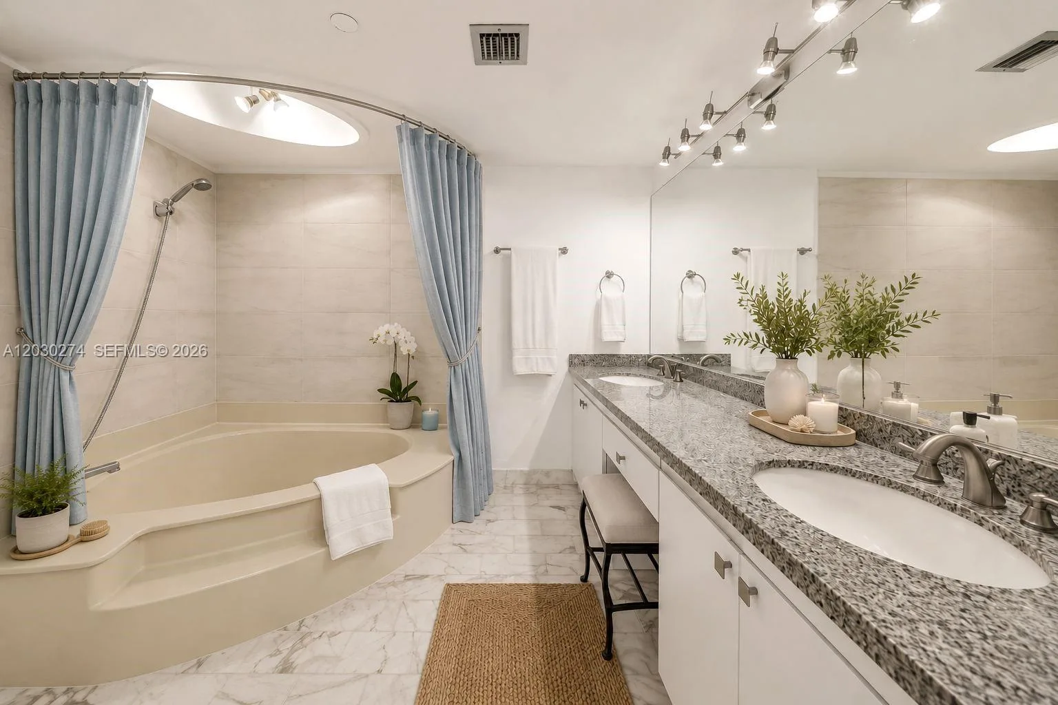 1000 Quayside Ter # TS-10, Miami, FL 33138 photo 11