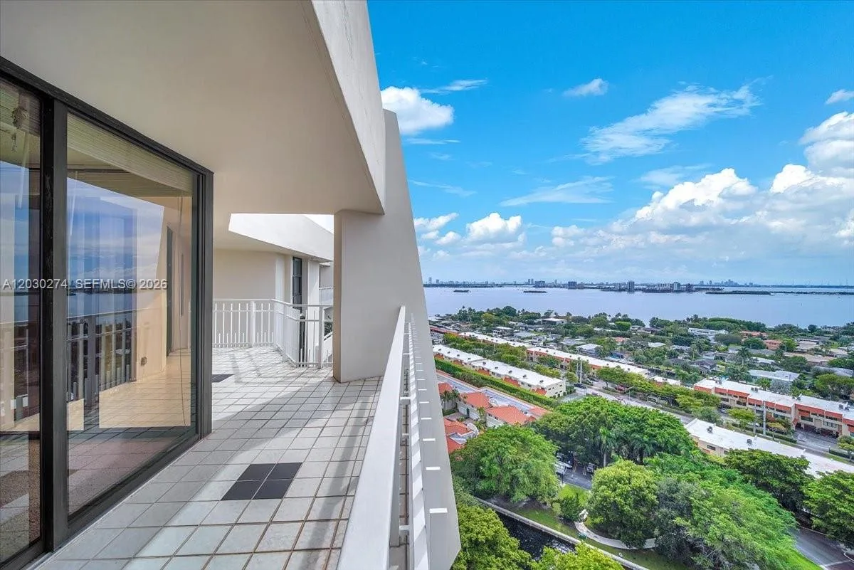 1000 Quayside Ter # TS-10, Miami, FL 33138 photo 13