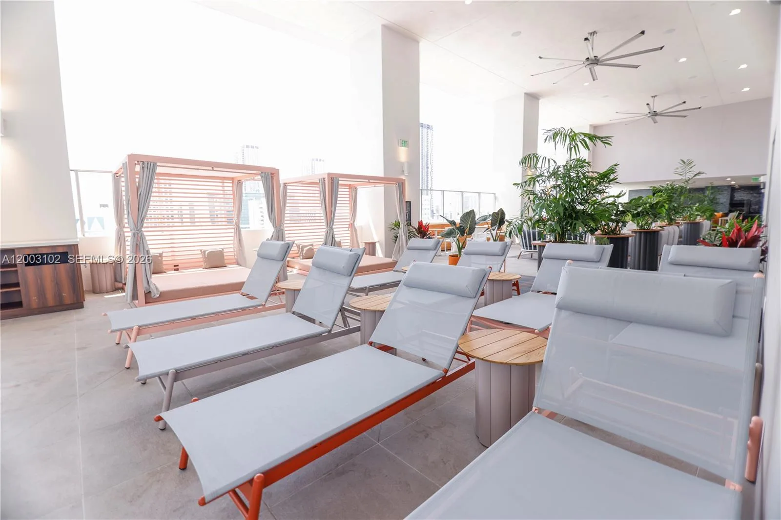 227 NE 2nd St # 2601, Miami, FL 33132 photo 11