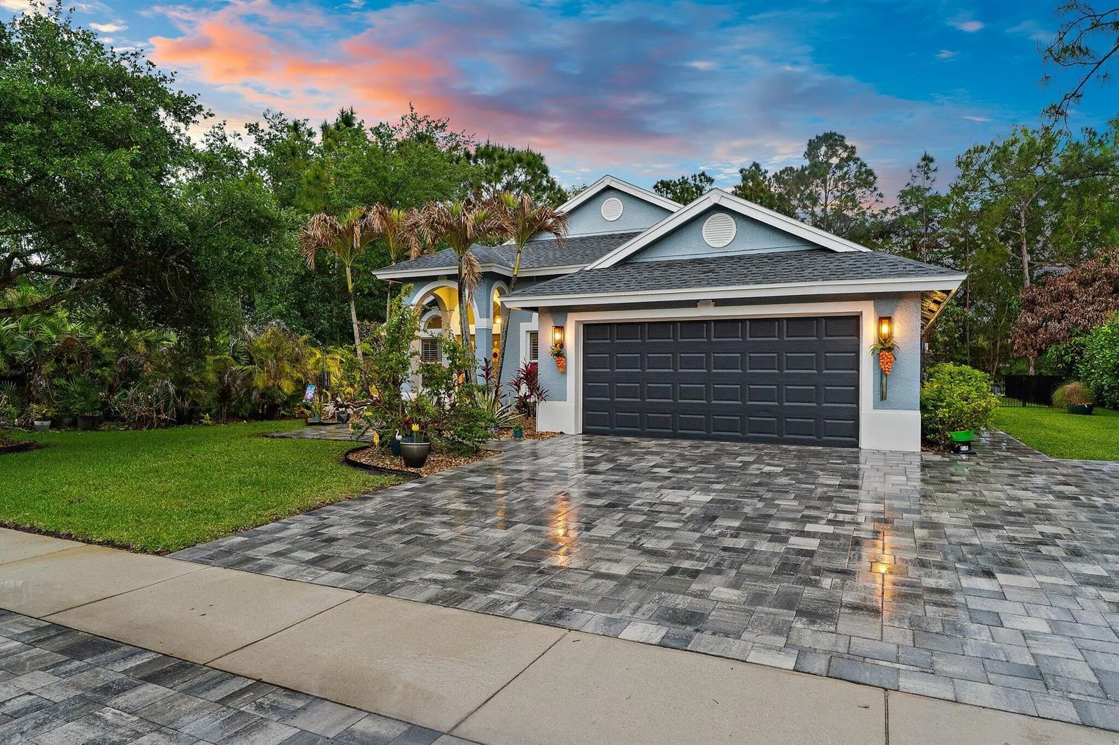 8577 SW Sea Captain Drive, Stuart, FL 34997