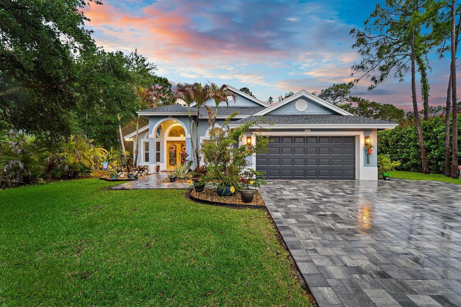 8577 SW Sea Captain Drive, Stuart, FL 34997 photo 2
