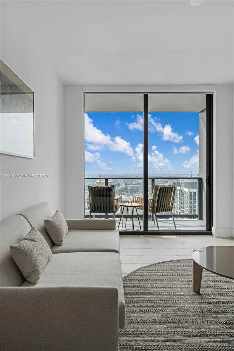 601 NE 1st # 4204, Miami, FL 33132 photo 5