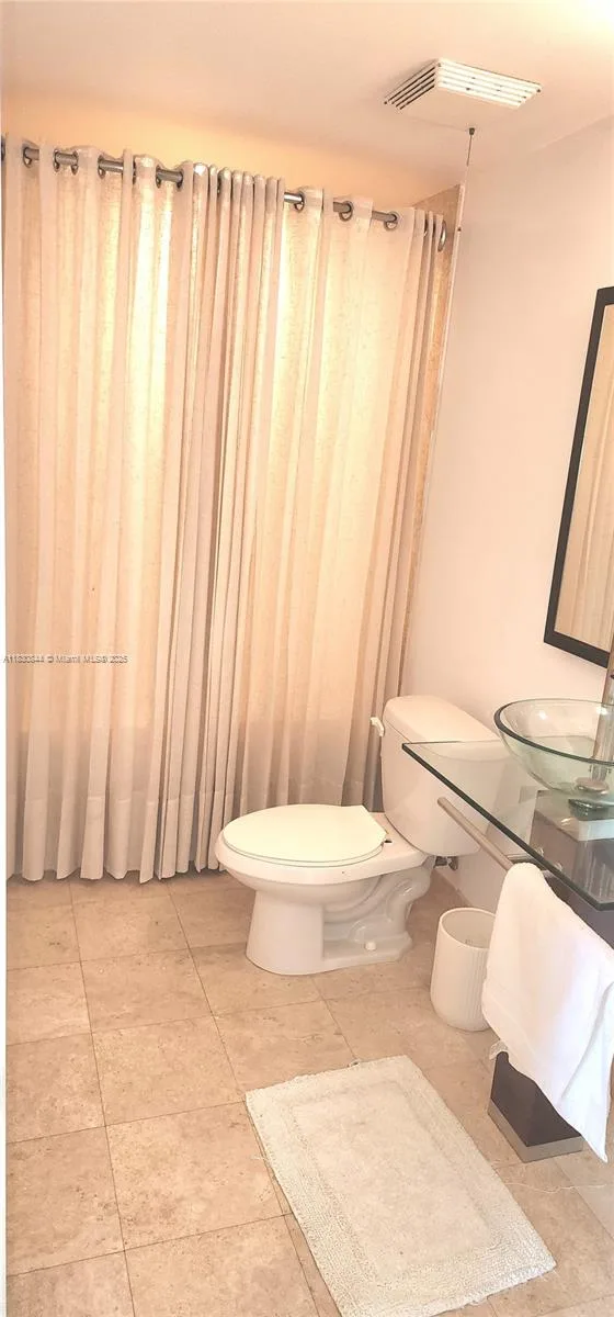 350 S Miami Ave # 3214, Miami, FL 33130 photo 9