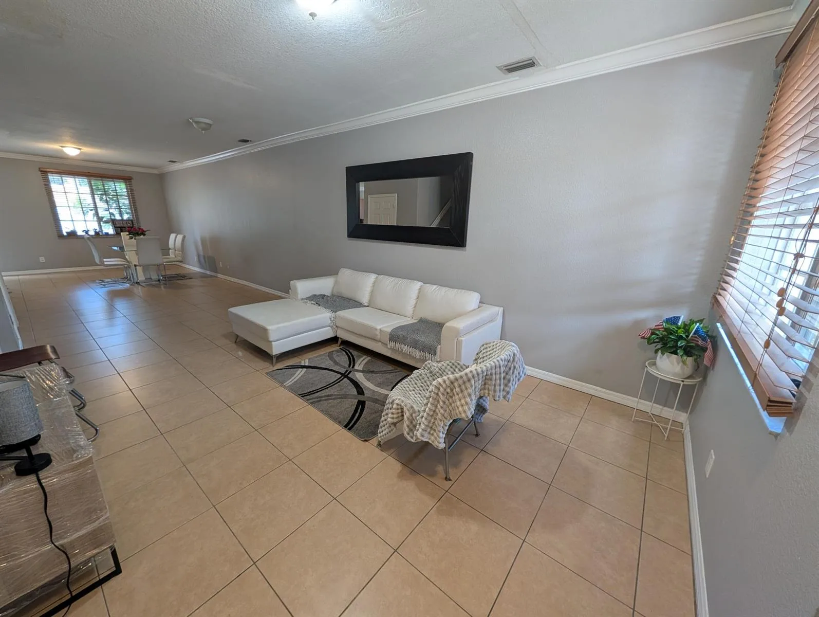 238 SE 2ND Avenue, Hallandale Beach, FL 33009 photo 4