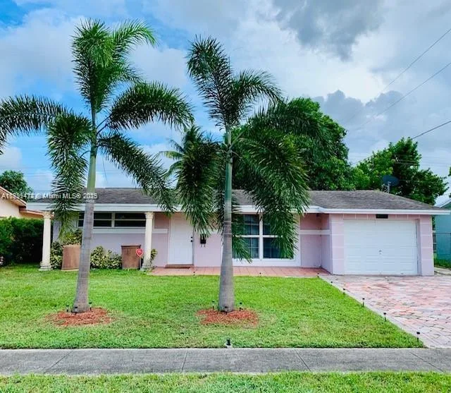 6720 NW 28th St, Sunrise, FL 33313