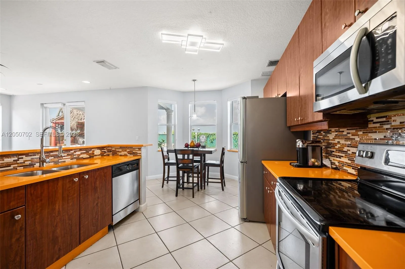 6504 SW 166th Ct, Miami, FL 33193 photo 9