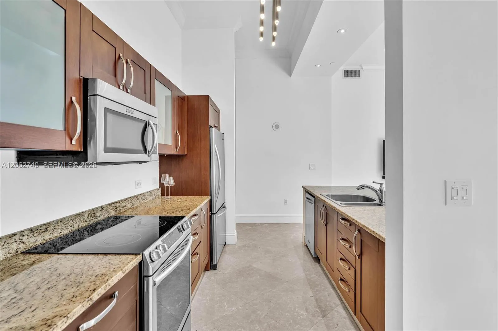 20000 E Country Club Dr # 110, Aventura, FL 33180 photo 10