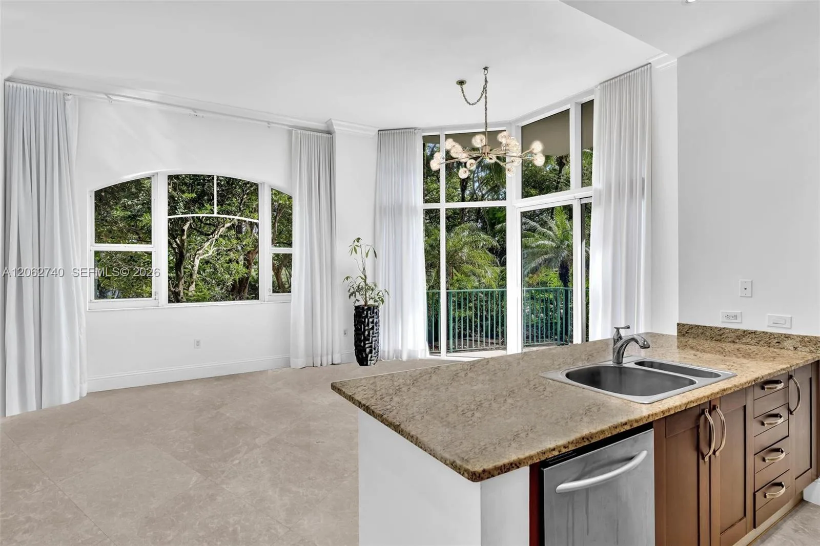 20000 E Country Club Dr # 110, Aventura, FL 33180 photo 13
