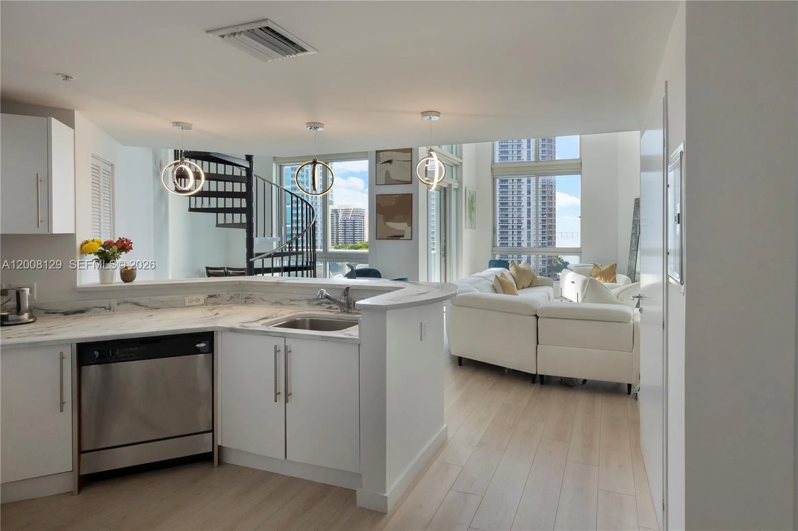 300 S Biscayne Blvd # L-1014, Miami, FL 33131 photo 8