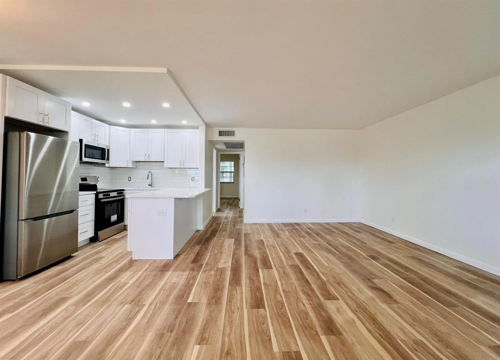 5 Hastings A, West Palm Beach, FL 33417
