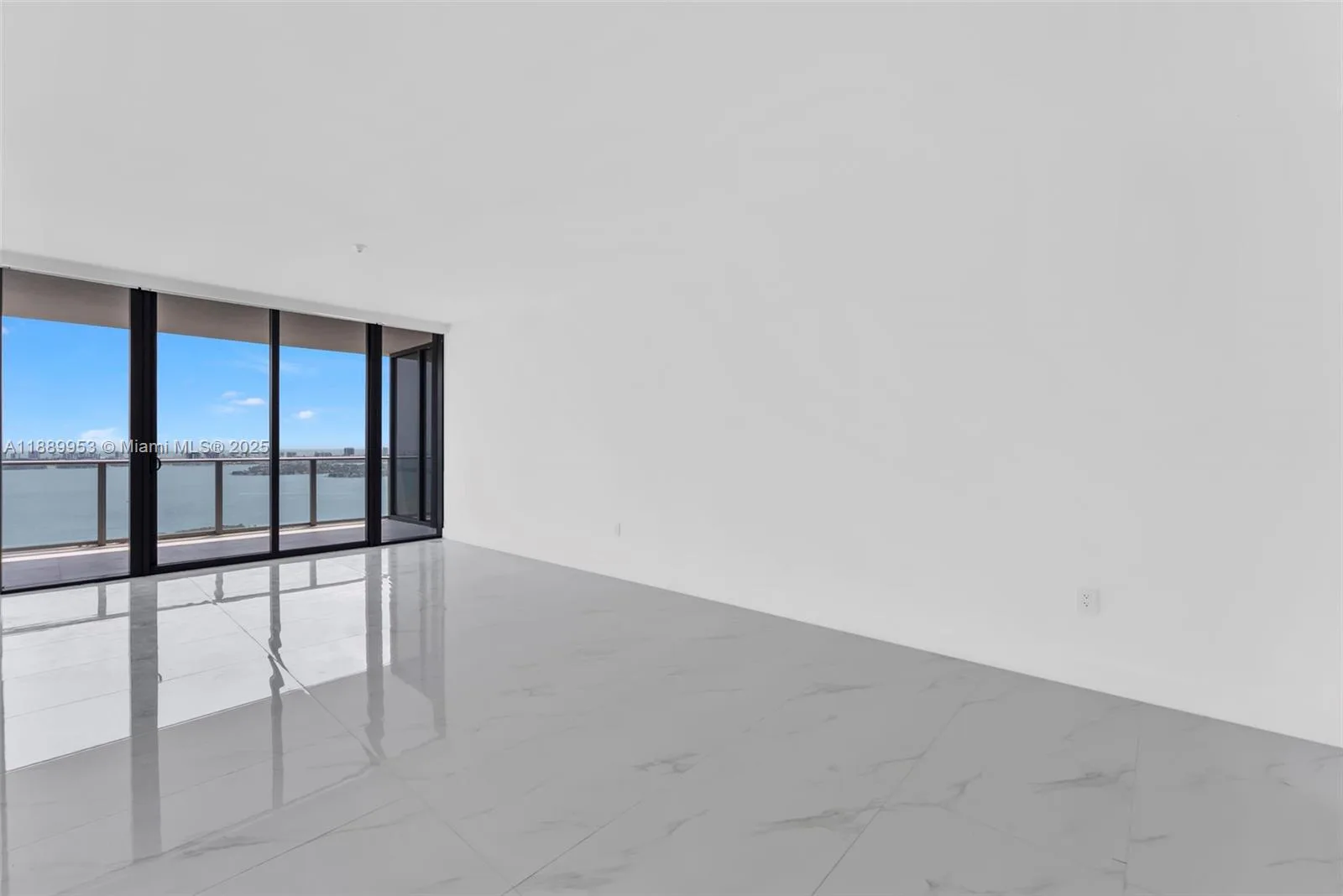700 NE 24th St # 3706, Miami, FL 33137 photo 11