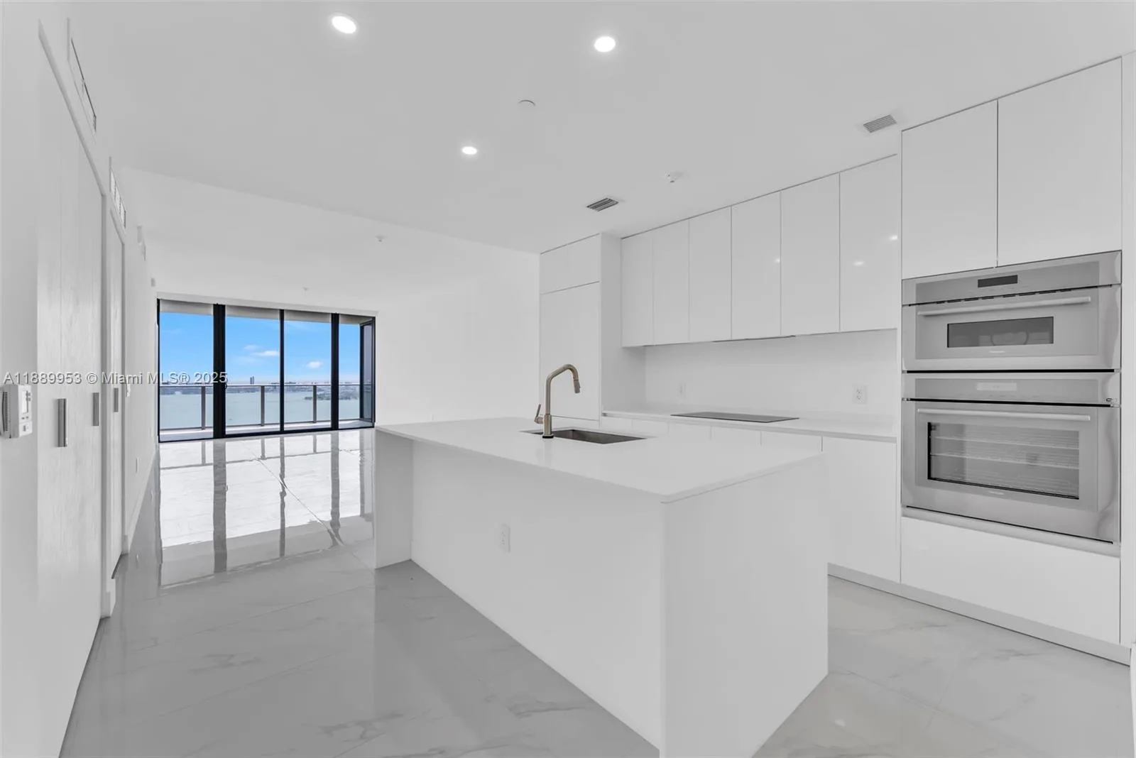 700 NE 24th St # 3706, Miami, FL 33137 photo 12