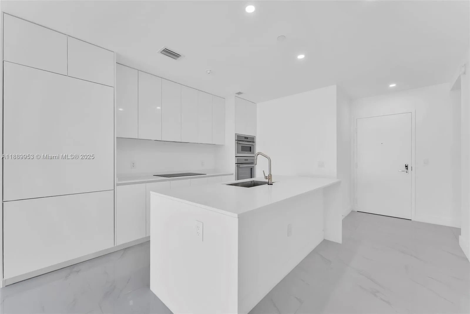 700 NE 24th St # 3706, Miami, FL 33137 photo 13