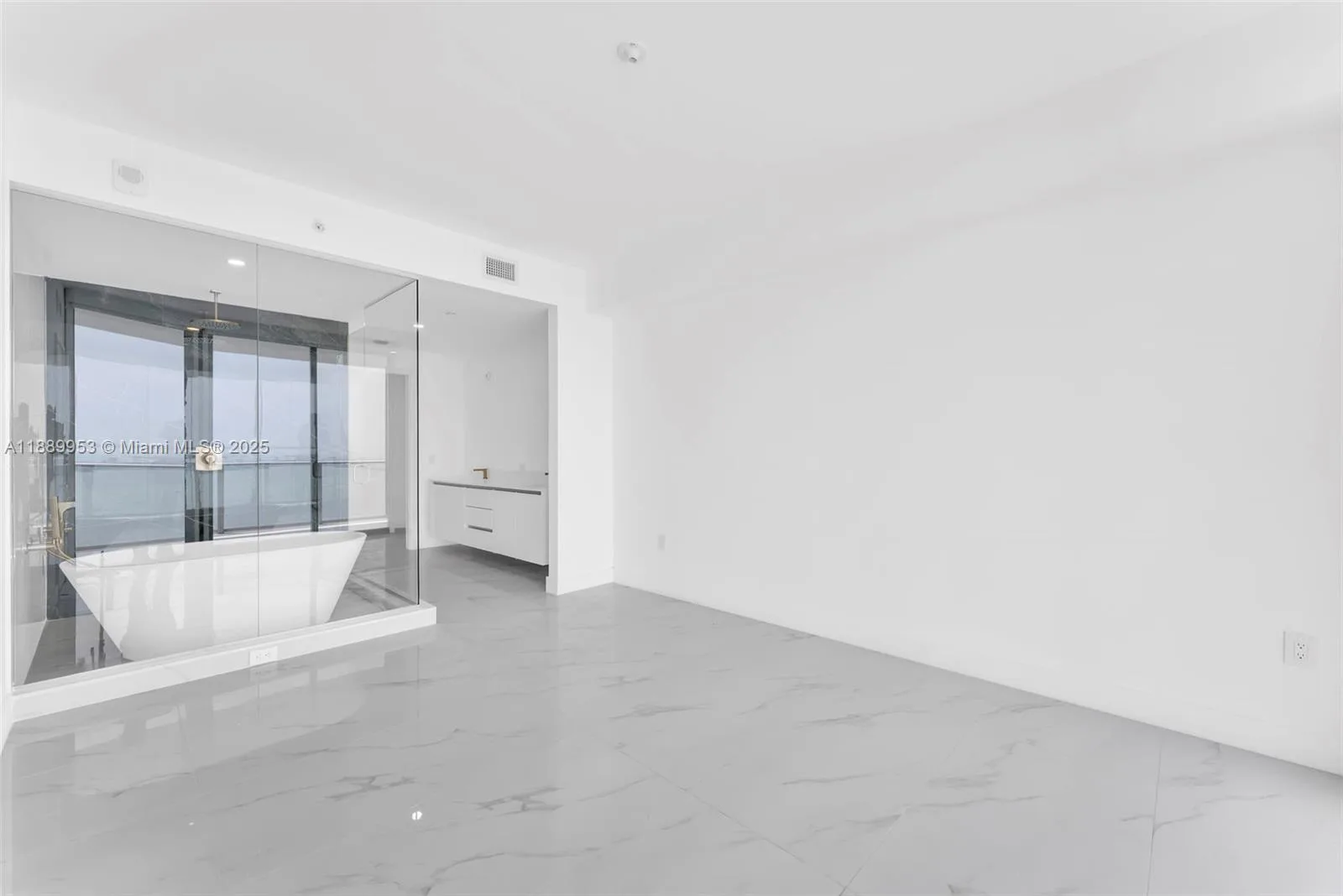 700 NE 24th St # 3706, Miami, FL 33137 photo 6